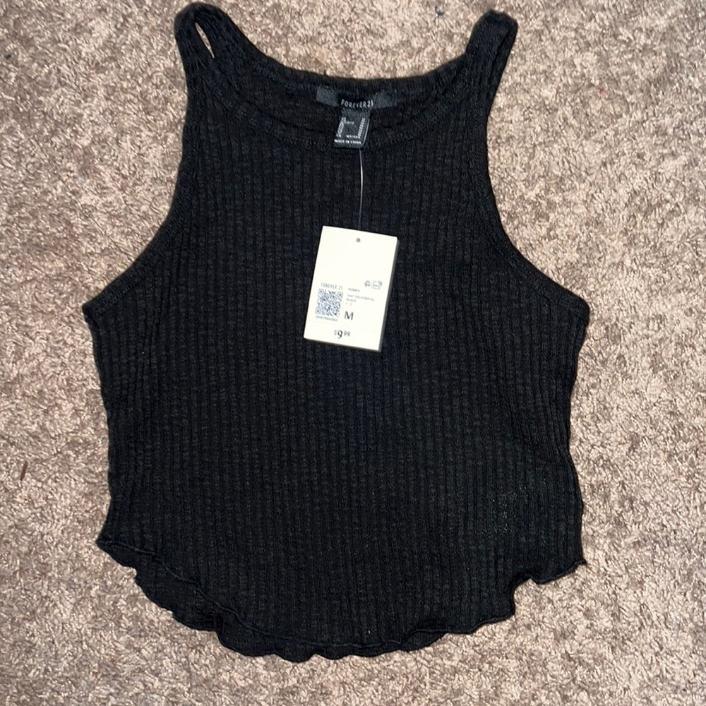Knit top/crop.